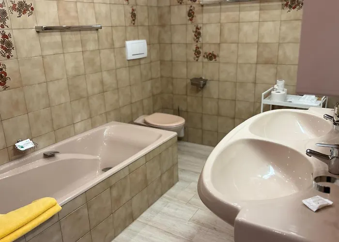 Ascona: Orto Degli Angioli * Ασκόνα